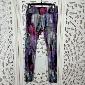 Beyond Yoga Graffiti Print Legging